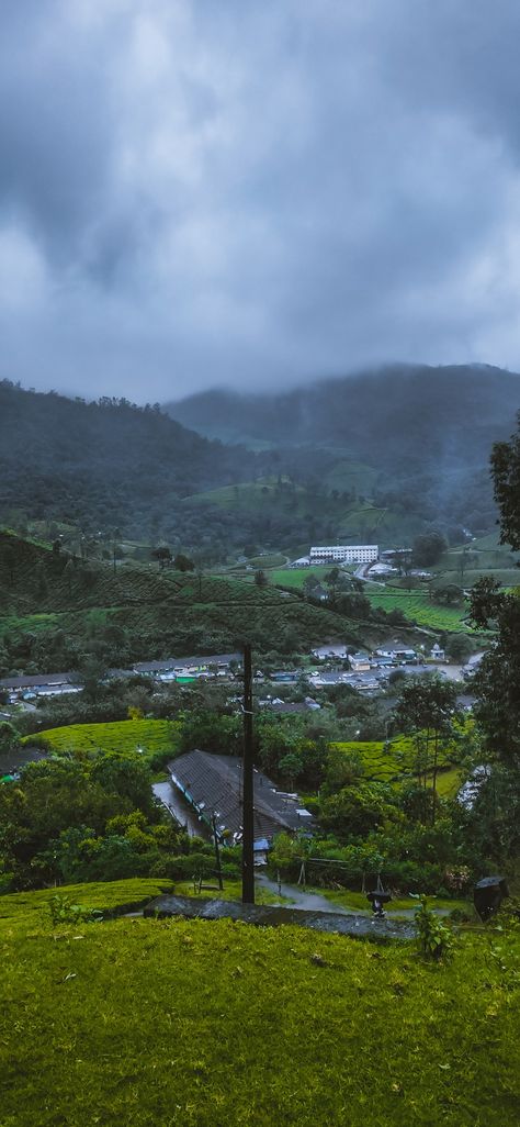 Vagamon Kerala Aesthetic, Kerala Instagram Stories, Munnar Videos, Munnar Photography Travel, Munnar Aesthetic, Vattavada Munnar, Munnar Photography Kerala, Munnar Photography, Mountain Evening