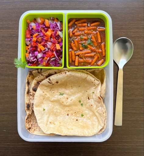 Lunch Box Aesthetic, Navratri Thali, Healthy Tiffin Recipes, Tiffin Ideas, Lunch Thali, Tiffin Lunch, Tiffin Recipes, Khana Khazana, Singapore Trip