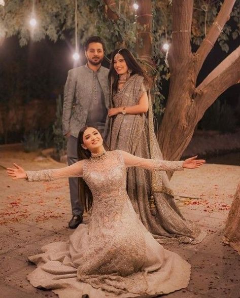 Sistrology Iqra Kanwal Engagement Pictures Iqra Kanwal Engagement, Iqra Kanwal, Madonna Vogue, Bridesmaid Poses, Sisters Photoshoot Poses, Wedding Photoshoot Props, Sisters Photoshoot, Engagement Dress, Brown Hair Brown Eyes