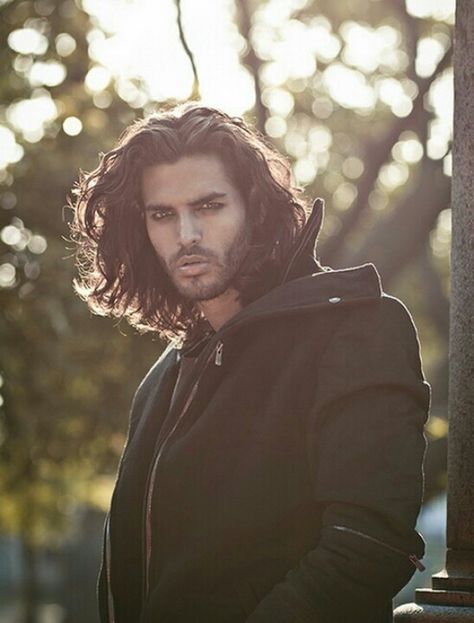 could it be? Fenrir in human form? he's very wild and wolf looking Man With Long Hair, Black Dagger Brotherhood, Have Inspiration, Long Hair Styles Men, Good Looking Men, Male Beauty, Male Models, Character Inspiration, Mens Hairstyles