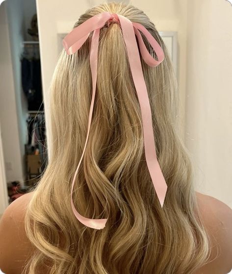 Bow Girl Aesthetic, Hairstyles With Pink Ribbon, Pink Bows Hairstyles, Half Up Half Down With Bow, Pink Muffins, Blonde Hair With Pink Ribbon, Pink Hair Ribbon Aesthetic, Girl With Bow In Hair Aesthetic, Hair Styels