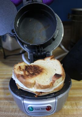 Egg Sandwich Maker Recipes, Sandwich Maker Machine, Hamilton Sandwich Maker Recipes, Hamilton Breakfast Sandwich Recipes, Breakfast Sandwich Maker Ideas, Recipes For Sandwich Maker, Breakfast Sandwich Maker Recipes Ideas, Hamilton Beach Sandwich Maker Recipes, Breakfast Maker Recipes