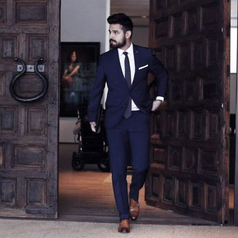 Business Professional Navy Blue Suit Brown Shoes Styles For Men Blue Suit Brown Shoes, Farewell Dress, Gentleman Mode, Matric Farewell, Man In A Suit, Blue Suits, Blue Suit Men, Fashionable Men, Dapper Dudes