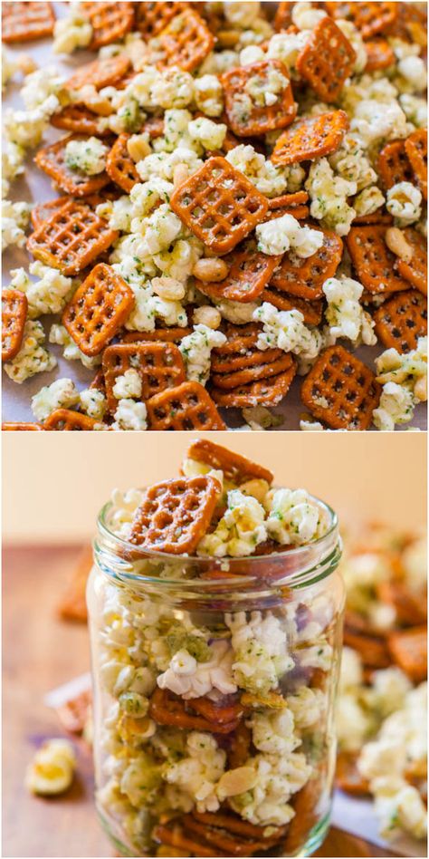 Parmesan Ranch Snack Mix - Pretzels, peanuts & popcorn tossed with ranch mix! Ready in 5 mins & so addictively good! | AverieCooks.com | #snack_recipes #appetizers #kid_friendly_food Chex Mix With Popcorn, Parmesan Ranch, Snack Mixes, Ranch Mix, Averie Cooks, Creamy Ranch, Popcorn Snacks, Bread Bowl, Ranch Dip