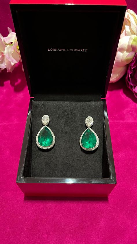 TheJewelDiary (@thejeweldiary) • Instagram photos and videos Colombian Emeralds, Emerald Earrings, Harrods, Scream, Emerald, Diamonds, Photo And Video, Instagram Photos, Instagram Photo