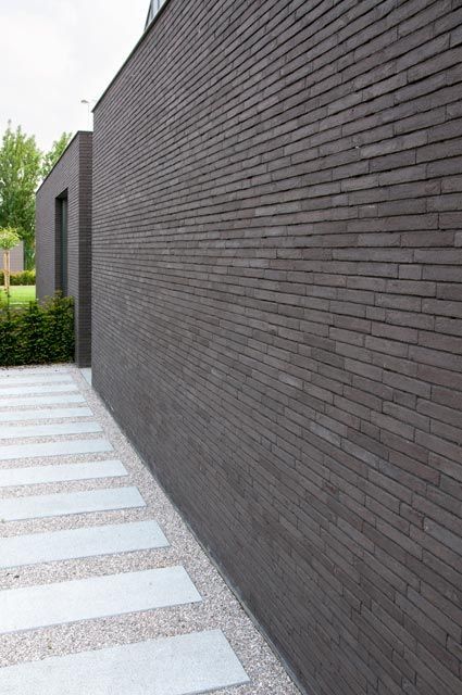 Vande Moortel, Exposed Aggregate, Exterior Front Doors, Brick Architecture, Brick Facade, Exterior Cladding, House Front Design, Brickwork, Exterior Brick