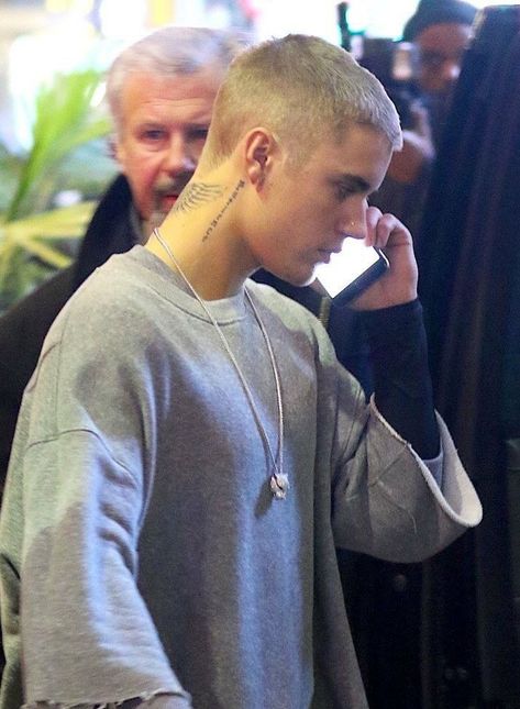 Justin Bieber Short Hair, Mens Haircuts Short Hair, Men Haircut Styles, Corte De Cabelo Masculino, Mens Haircuts Short, Buzz Cut, Undercut, Haircuts For Men, Justin Bieber