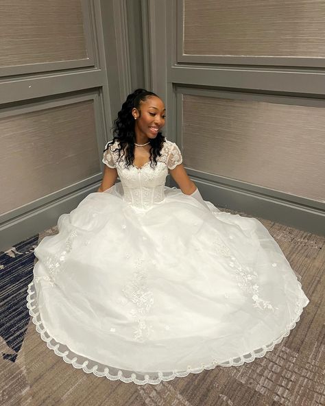 with love 🩷💚 #debutante24 #cotillion Cotillion Aesthetic, Debutante Ball Dresses, Cotillion Dresses Debutante, Black Debutante, Deb Ball, Cotillion Dresses, Debutante Dresses, Ball Aesthetic, Debutante Ball