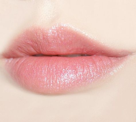 Pretty Lips Aesthetic, Lips Aesthetic, Lip Ice, Natural Pink Lips, Pretty Lips, Makeup Stylist, Natural Pretty, Korean Lips, Pink Lip Gloss