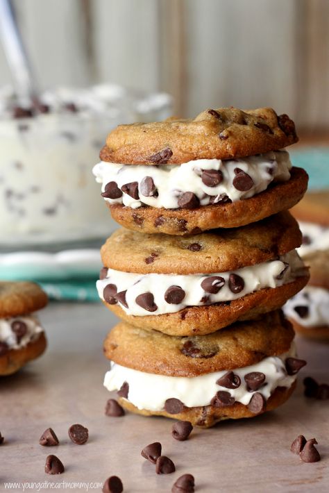 I’ve Cream Cookie Sandwich, Cookie Cheesecake Sandwich, Chocolate Chip Cookies Sandwich, Cheesecake Cookie Sandwiches, Cheesecake Sandwich Cookies, Desert Sandwiches, Cheesecake Sandwich, Chocolate Chip Cookie Sandwich, Sandwich Cookie Recipes