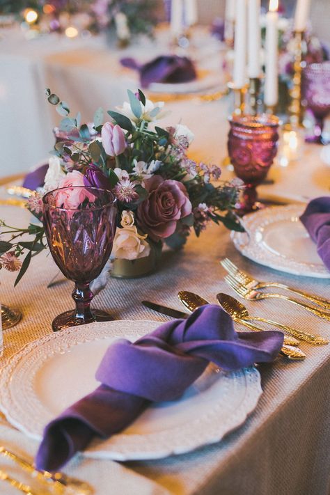 Purple Place Setting Wedding, Amethyst Table Setting, Purple Wedding Place Settings, Plum Wedding Table Settings, Plum Table Setting, Amethyst Wedding Theme, Purple Tablescape, Purple Wedding Reception Decorations, Purple Table Settings