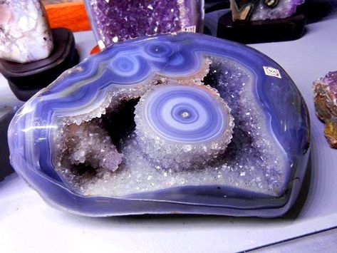 Rock Minerals, Pretty Rocks, Beautiful Rocks, Amethyst Geode, Rock Collection, Mineral Stone, Minerals And Gemstones, Rocks And Gems, Blue Lace Agate