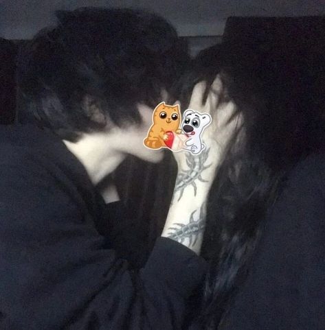 Shin Nana, Emo Couples, Grunge Couple, Emo Love, Cute Relationship Photos, Foto Ideas Instagram, Couple Aesthetic, Hopeless Romantic, Cute Couple Pictures