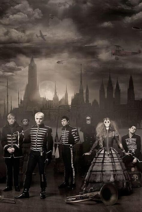 Welcome to the Black Parade Welcome To The Black Parade, The Black Parade, Black Parade, My Chemical, My Chemical Romance, The Black, We Heart It, Romance, Media