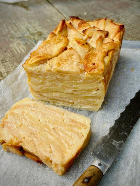 French Apple Cake, David Lebovitz, French Cake, Fruit Dessert Recipes, Apple Cake Recipes, Food Writing, Apple Desserts, Apple Cake, Piece Of Cakes