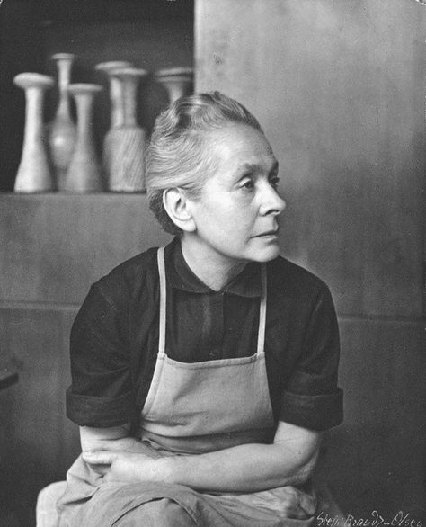 A Quiet Revolution in Pottery - STUDIO NOU - Medium Lucie Rie, Ceramic Studio, Modern Ceramics, Pottery Studio, Ceramic Artists, Female Artists, Artist At Work, Artist Studio, Ceramic Art