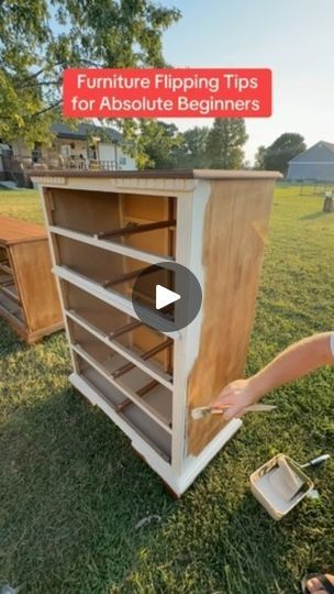 113K views · 11K reactions | Furniture Flipping Tip For Absolute Beginners!! If yall like these tip videos, let me know if you would like more! #furniture #furnitureflip #furnitureflipping #dresserflip #dressermakeover | Sasser House Dresser Flips, Refinish Furniture, Furniture Flipping, Furniture Flips, Furniture Refinishing, Dresser Makeover, Furniture Painting, Flea Market Finds, Furniture Hacks