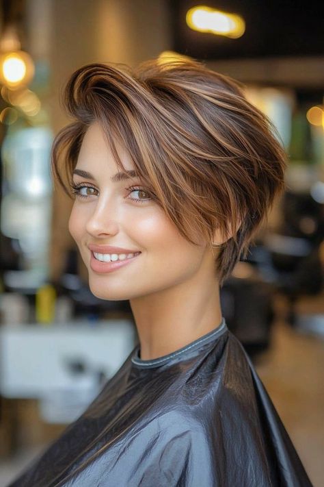 Carmel Pixies, Coper Hairstyles Short, Short Cooper Hairstyles, Short Asian Hair Round Face, Short Bob With Highlights, Short Hairstyles For Round Faces, Hair Science, Short Hair Back, Copper Highlights