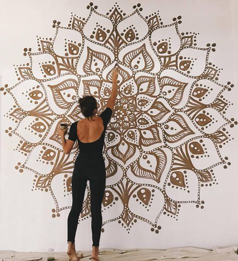 Mandala artist, yoga teacher @artofbeing is painting  wall mandala 🎨 ♥ If you like her art, please follow her Instagram page 😋 #mandalas… Mandala Wall Painting, Buddha Wall Painting, Blooming Sunflower, Yoga Mandala, Mandala Wall Decor, Mandala Wall Hanging, Stencil Projects, Mandala Wall, Mandala Wall Art