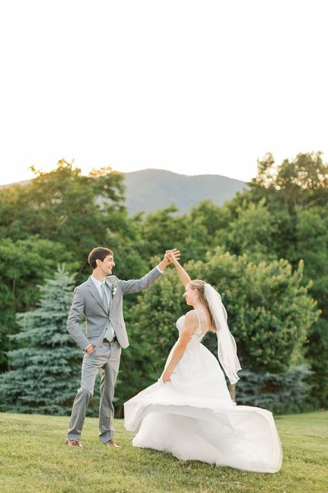 sunset wedding photos with twirling bride and groom #weddingphotos #bride #groom #wedding Sunset Wedding Photos, Sunset Wedding, Groom Photo, Romantic Bride, Groom Photos, Bride And Groom Photos, Groom Portraits, Groom Portrait, Bride Groom