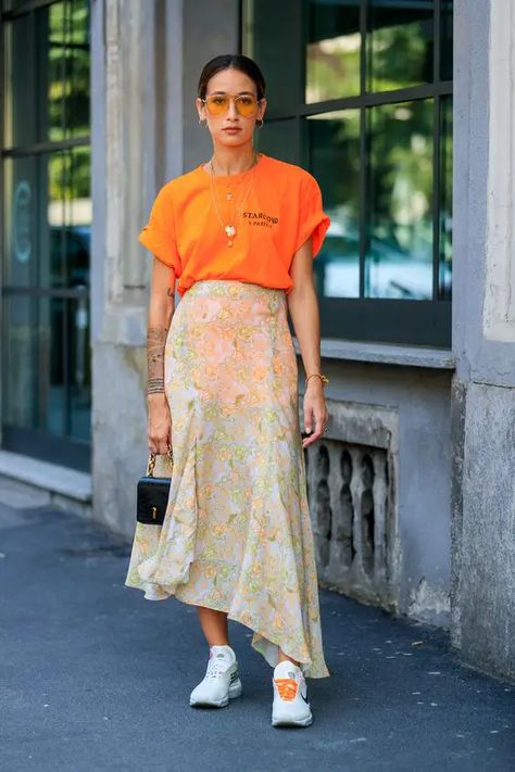 Outfit Ideas 2024: Chic Spring Capsule Wardrobes for Stylish Women Louis Vuitton Taschen, Teen Dresses, Waisted Skirts, 2024 Outfits, Peplum Tops, Looks Street Style, Summer Nail, Street Style Inspiration, Heidi Klum