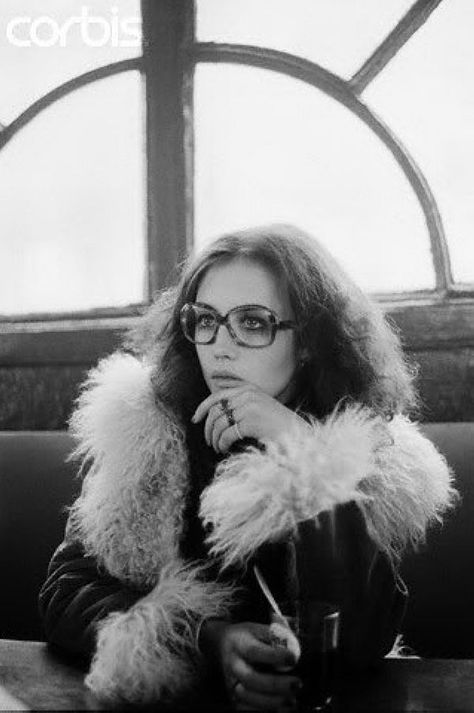 Isabelle Adjani Isabelle Adjani, 60s 70s Fashion, Roman Polanski, Moda Vintage, 60s Fashion, Mode Vintage, 70s Fashion, Fashion Inspo Outfits, Style Icons