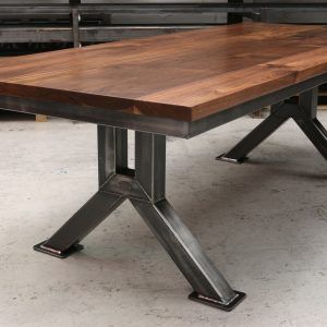 Engineering Table by Steel Vintage Meja Industrial, Table Kit, Welding Table Diy, Industrial Style Dining Table, Base Ideas, Welded Furniture, Kursi Bar, Steel Dining Table, Industrial Design Furniture