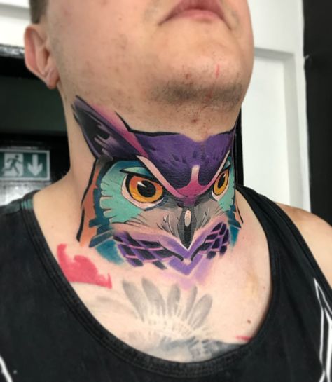 Neck Tattoo Color, Owl Tattoo Back, Traditional Bird Tattoo, Owl Neck Tattoo, Simple Owl Tattoo, Vintage Bird Tattoo, Traditional Owl Tattoos, Colorful Owl Tattoo, Realistic Owl Tattoo