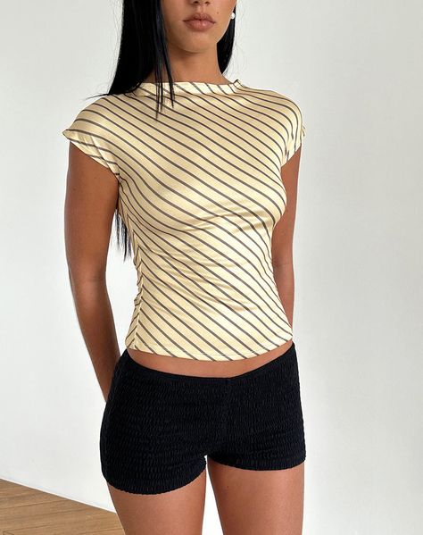 Nova Slinky Top in Yellow Diagonal Stripe Model Digitals, Vibe Outfits, Core Clothes, Summer Bodycon Dress, Red Jeans, Party Dress Long Sleeve, Bandeau Dress, Cap Sleeve Top, Soft Yellow