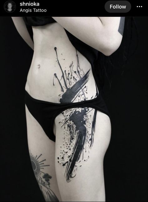 Brush Strokes Tattoo, Paint Splatter Tattoo, Black Abstract Tattoo, Brushstroke Tattoo, Paint Tattoos, Splatter Tattoo, Upper Leg Tattoos, Watercolor Tattoo Ideas, Cyberpunk Tattoo