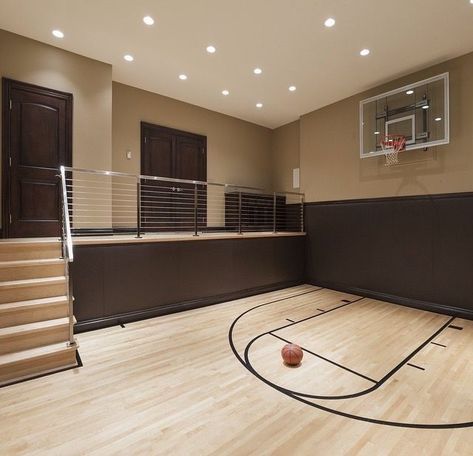 Gym Architecture, Home Basketball Court, Basketball Room, Indoor Basketball Court, Dance Rooms, Indoor Basketball, Gym Design, Trendy Home, House Goals