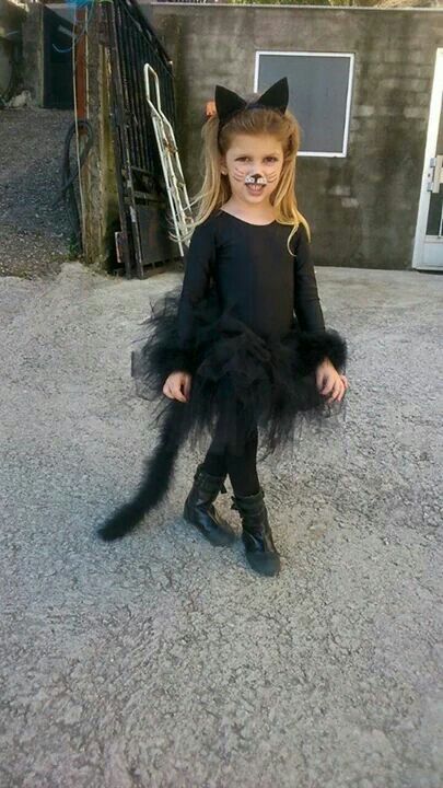 Cat Costumes For Girls, Cat Fancy Dress, Cat Girl Costume, Cat Costume Kids, Girl Halloween Makeup, Cute Cat Costumes, Halloween Customer, Cat Costume Diy, Cat Halloween Makeup