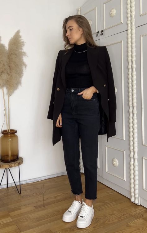 Blazer Outfits For Women Classy, Look Office, Blazer Outfits For Women, Casual Outfit Inspiration, Classy Work Outfits, Stylish Work Outfits, Casual Work Outfits, Looks Chic, Blazer Outfits