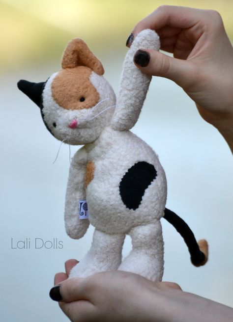 Bunny Patterns, Stuffed Cat, Sock Dolls, Calico Kitten, Handmade Stuffed Animals, Animal Sewing Patterns, Plushie Patterns, Sewing Stuffed Animals, Stuffed Animal Cat