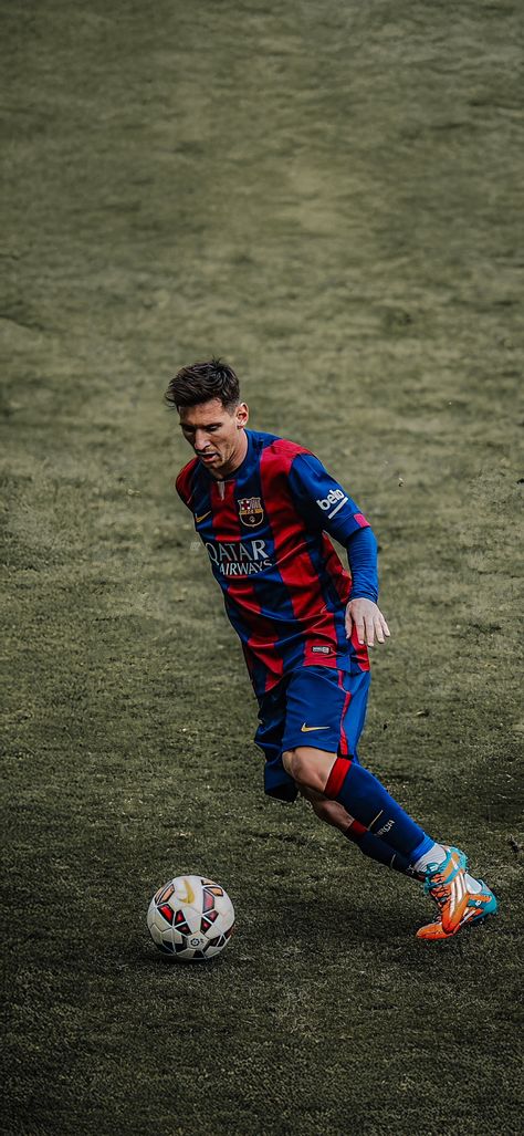 Messi Home Screen Wallpaper, Messi Pointing To Sky Wallpaper, Messi Square Photo, Messi Back Pose, Soccer Phone Wallpaper, Messi 2015 Haircut, Messi Old Photos, Messi 2015 Wallpaper, Young Messi Wallpaper