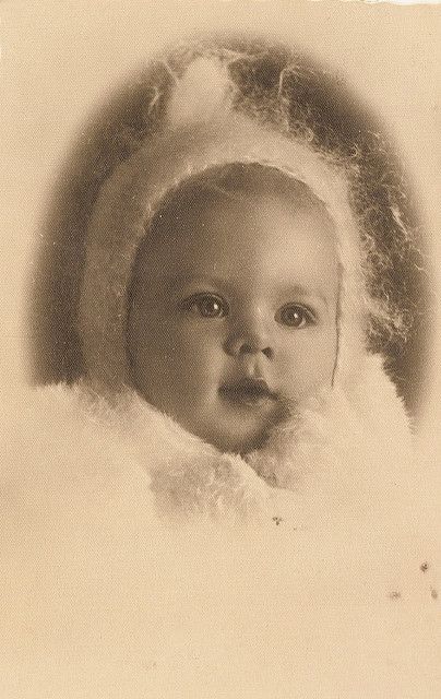 Vintage Baby Pictures, Vintage Children Photos, Old Portraits, Photography Vintage, Vintage Card, Children Images, Card Collection, Vintage Portraits, Kids Portraits