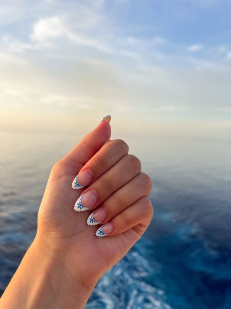 #nails #summer #ocean #blue #nailinsp #almond #frenchtip #french #dip Gel Nail Designs For Summer Short Blue, Acyrilics Nails Ideas Almond, French Beach Nails, Royal Blue Beach Nails, Blue French Tip Dip Nails, Costal Nail Designs, Easy Nail Inspo Summer, Costal Nails Almond, Ocean French Tip Nails