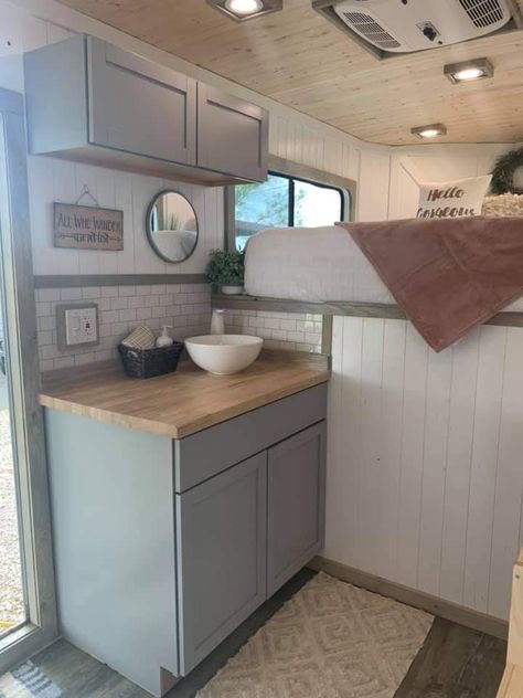 Horse Trailer To Camper Conversion, Renovated Horse Trailer, Horse Trailer Living Quarters Diy, Diy Horse Trailer Living Quarters, Horse Trailer Remodel, Horse Trailer Conversion Living Quarters, Living Quarters Horse Trailer Storage Ideas, Living Quarters Horse Trailer Remodel, Horse Trailer Living Quarters Remodel