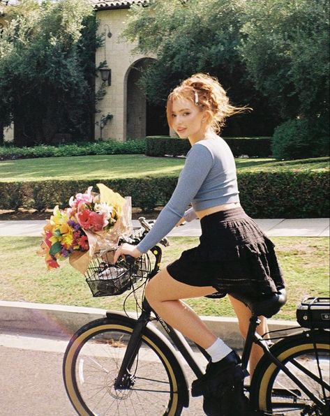 Bicycle Aesthetic Girl, Bicycle Aesthetic, Father And Girl, Bicycle Chic, Bike Aesthetic, Mid July, Girls On Bike, Bicycle Women, Outdoor Photoshoot