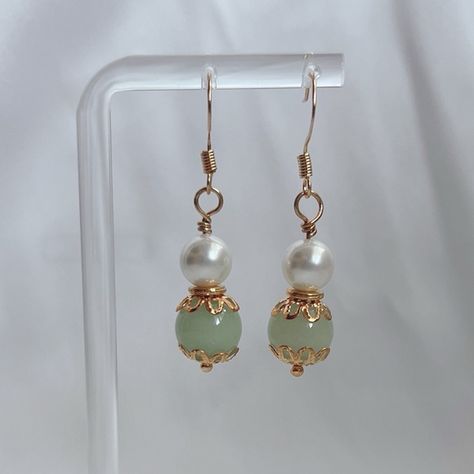 Pearl/Jade Earrings, 18k Gold Plated Boho Earrings Diy, Spanish Clothes, Southwest Interior Design, Simple Bead Earrings, Eyeglass Jewelry, Handmade Pearl Jewelry, Pearl Earrings Designs, Pearl Earrings Handmade, Natural Pearl Jewelry