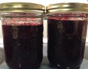 Canning Granny, Canned Strawberries, Plum Jam, Frozen Berries, Berry Jam, Blackberry Jam, Blueberry Jam, Jam And Jelly, How To Make Jam