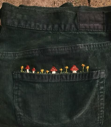 Boty Converse, Diy Vetement, Cottagecore Fashion, Embroidery On Clothes, Cute Embroidery, 자수 디자인, Embroidered Clothes, Embroidery Inspiration, Embroidery And Stitching