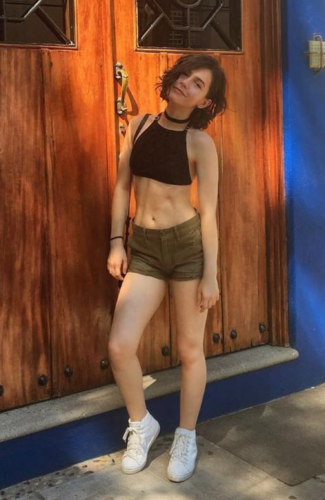 Melissa & Joey, Brunette Actresses, Zoey 101, Erin Sanders, Hot Shots, S Class, Sanders, Body Goals, American Actress