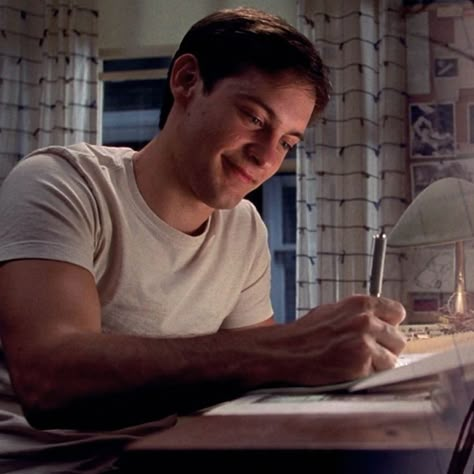 Tobby Maguire, Tobey Maguire Peter Parker, Tobey Mcguire, Bully Maguire, Peter Parker Icon, Parker Spiderman, Tobey Maguire, Bug Boy, Spiderman 3