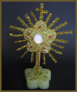 Make a Monstrance: Craft for Kids  |  Catholic Icing Monstrance Craft, Balloon Rosary, Catholic Icing, Catholic Crafts, Stone Soup, Cross Crafts, Catholic Family, Pool Noodle, Faith Formation