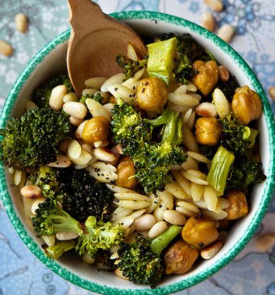 Chickpea And Broccoli, Orzo Pasta Recipe, Broccoli Orzo, Broccoli Curry, Orzo Pasta Recipes, Meatless Dishes, How To Cook Orzo, Orzo Pasta Salad, Mexican Breakfast Recipes