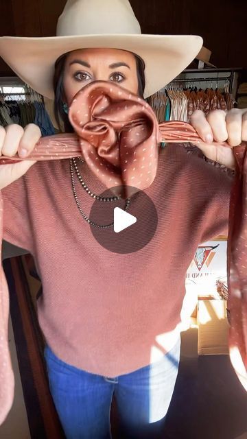 How To Wear A Wild Rag, How To Tie Wild Rags, How To Tie A Wild Rag, How To Wear Hair Scarves, How To Tie A Rosette Scarf, Wildrag Outfits, Wild Rag Hairstyles, Wild Rag Ties, Wild Rags How To Wear