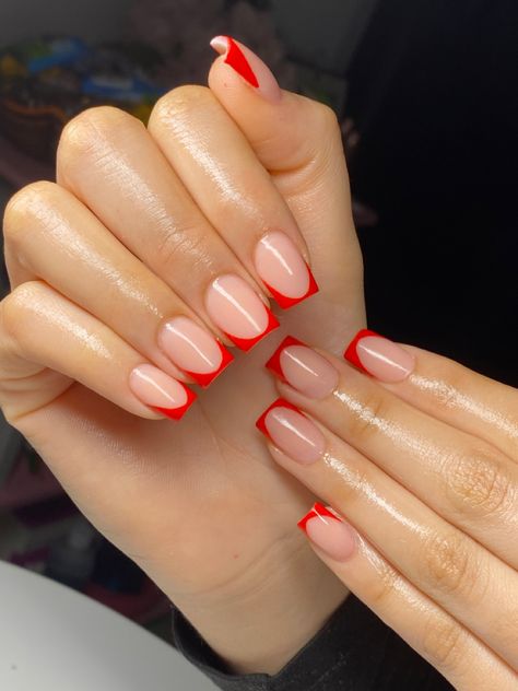 2023 Red Nails, Red Tip Nails, Short Classy Nails, Short Red Nails, Red Gel Nails, Nail Designs Ideas, Hello Nails, Idee Pasto, Red Acrylic Nails