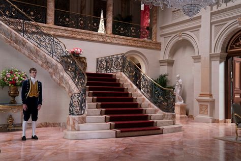 The Enduring Legacy of Gilded Age Architecture—Now on HBO | Architectural Digest Gilded Age Mansions Floor Plans, Gilded Age Mansions Interior, Gilded Age Bedroom, Gilded Age Architecture, Gilded Age House, Gilded Age Mansions, Rhode Island Mansions, Stanford White, Classic Mansion