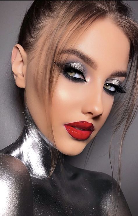 Classic Red Lip Makeup, Red Makeup Looks, Silver Lipstick, Xmas Makeup, Silver Eye Makeup, Red Lips Makeup Look, Blonde With Blue Eyes, Red Lipstick Makeup, Leading Women